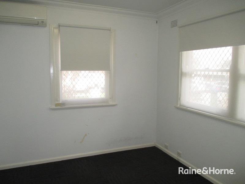 Photo - 2 Darling Street, Tamworth NSW 2340 - Image 8