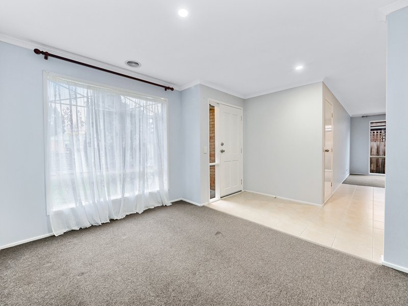 Photo - 2 Dartmoor Drive, Cranbourne East VIC 3977 - Image 25