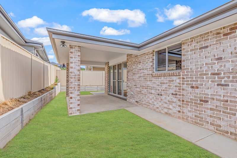 Photo - 2 Darvall Drive, Kelso NSW 2795 - Image 3