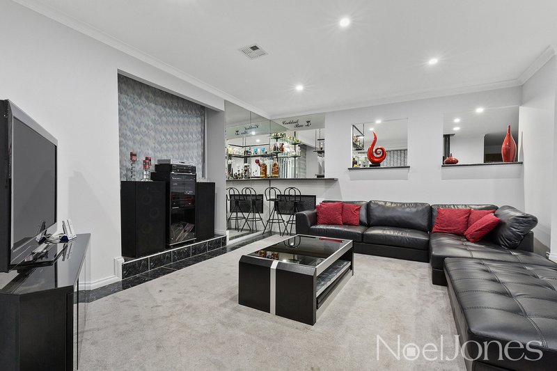 Photo - 2 Dassisi Court, Ringwood North VIC 3134 - Image 4