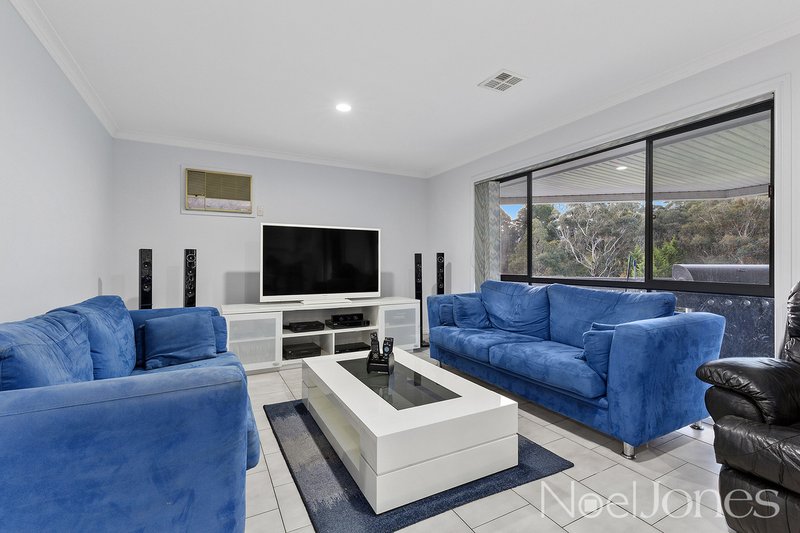 Photo - 2 Dassisi Court, Ringwood North VIC 3134 - Image 6