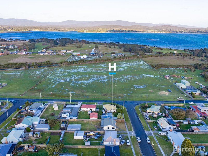 Photo - 2 Davidson Street, George Town TAS 7253 - Image 24