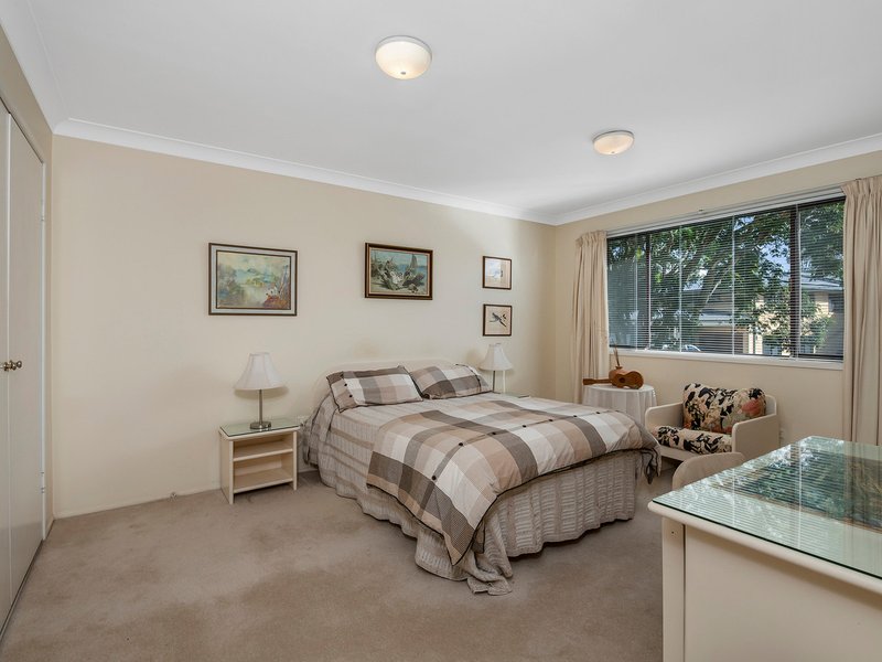 Photo - 2 Davina Street, Tarragindi QLD 4121 - Image 12