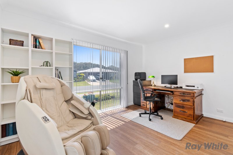 Photo - 2 Dawarra Street, Tomakin NSW 2537 - Image 12