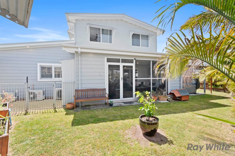 Photo - 2 Dawarra Street, Tomakin NSW 2537 - Image 25