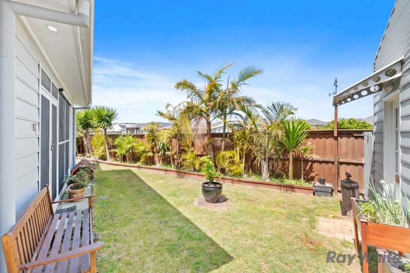 Photo - 2 Dawarra Street, Tomakin NSW 2537 - Image 26