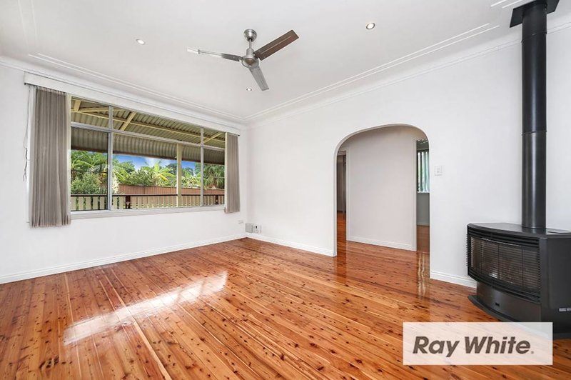 2 Dawes Ave , Regents Park NSW 2143