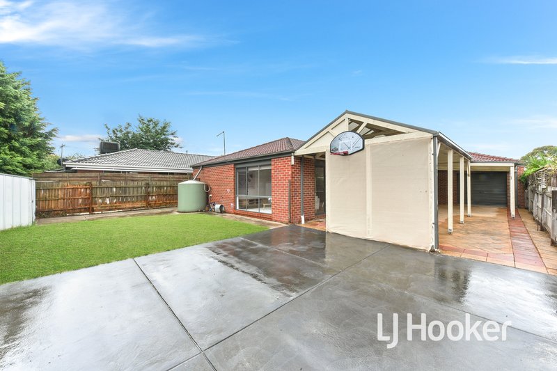 Photo - 2 Day Place, Hampton Park VIC 3976 - Image 17