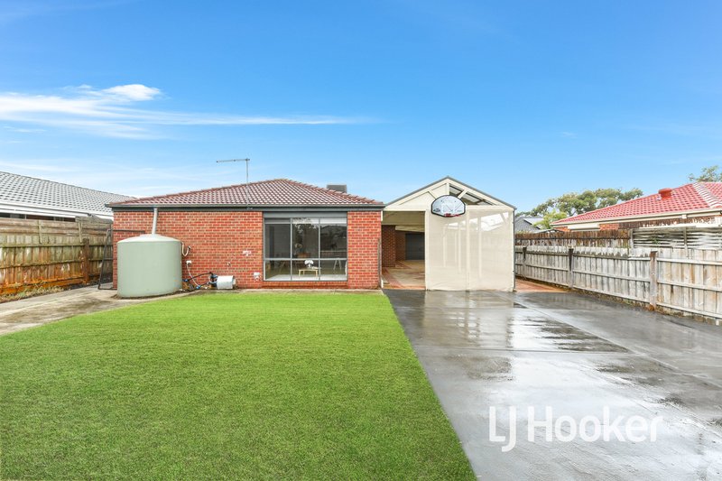 Photo - 2 Day Place, Hampton Park VIC 3976 - Image 18