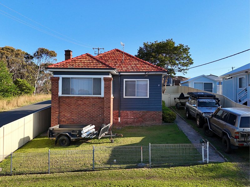 2 Deane Street, Belmont NSW 2280