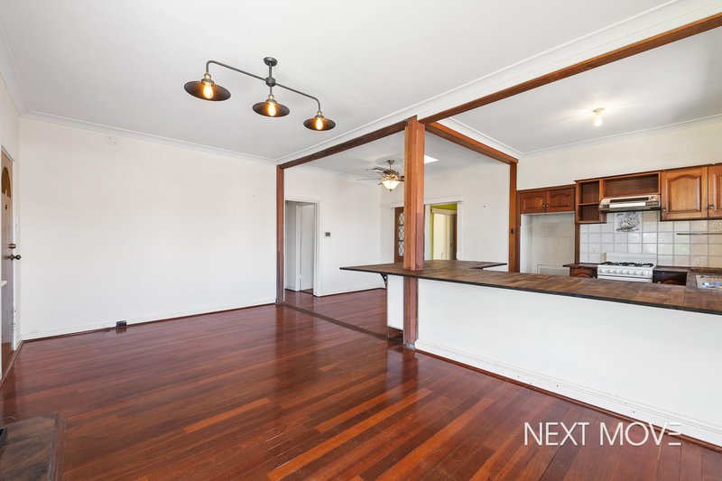 Photo - 2 Dearle Street, Hamilton Hill WA 6163 - Image 4