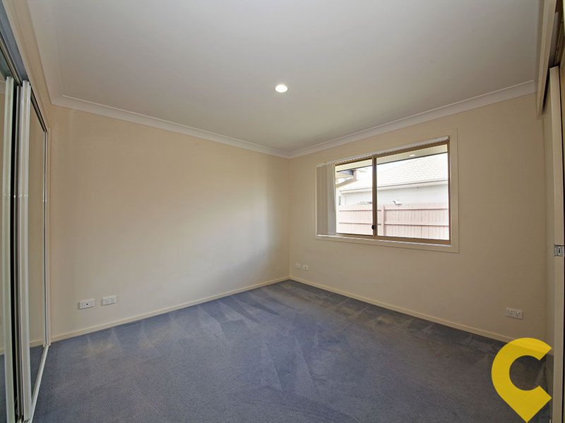 Photo - 2 Decora Court, Burpengary QLD 4505 - Image 6