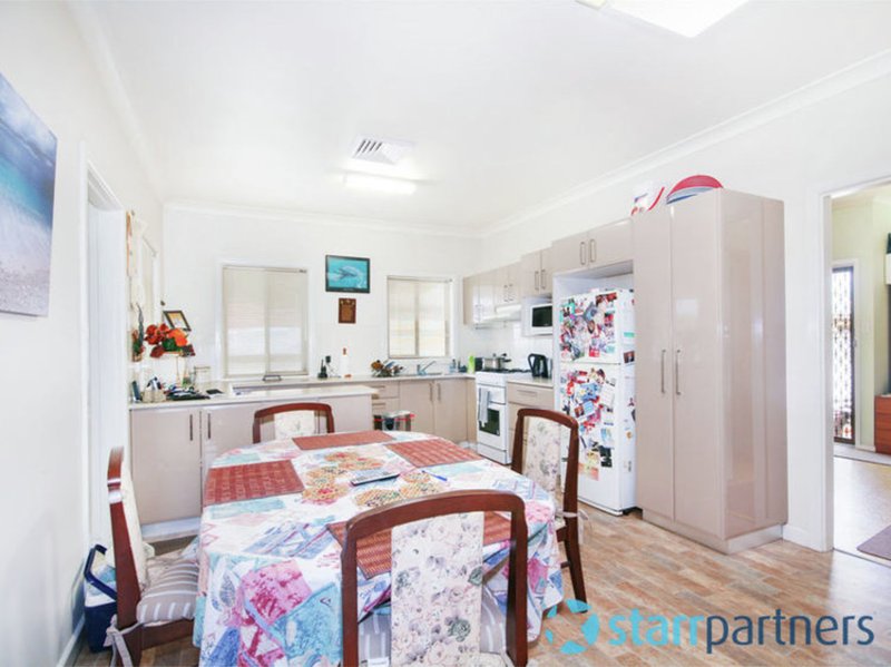 Photo - 2 Dell Street, Woodpark NSW 2164 - Image 10