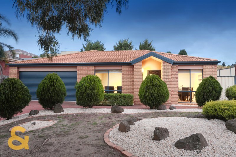 2 Denison Place, Roxburgh Park VIC 3064