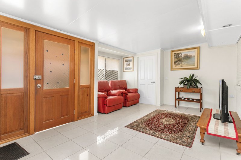 Photo - 2 Deramore Street, Wavell Heights QLD 4012 - Image 13