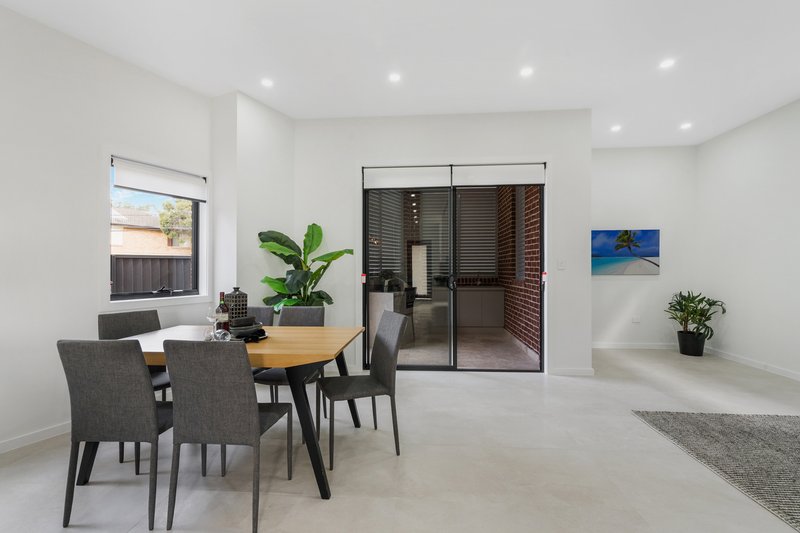 Photo - 2 Derria Street, Canley Heights NSW 2166 - Image 7