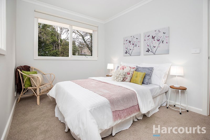 Photo - 2 Devenish Road, Boronia VIC 3155 - Image 9