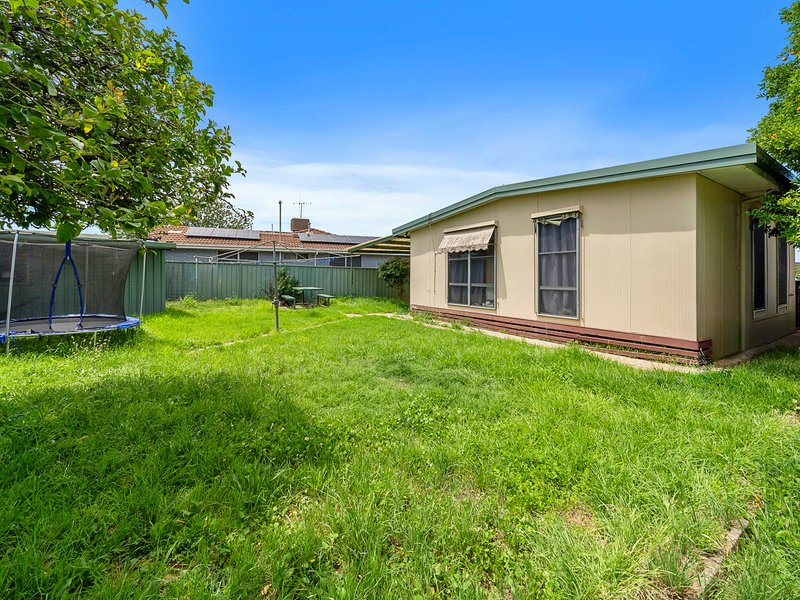 Photo - 2 Devon Court, Shepparton VIC 3630 - Image 11