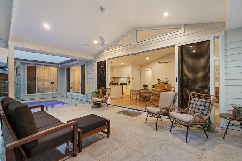 Photo - 2 Devonstone Street, Cleveland QLD 4163 - Image 15