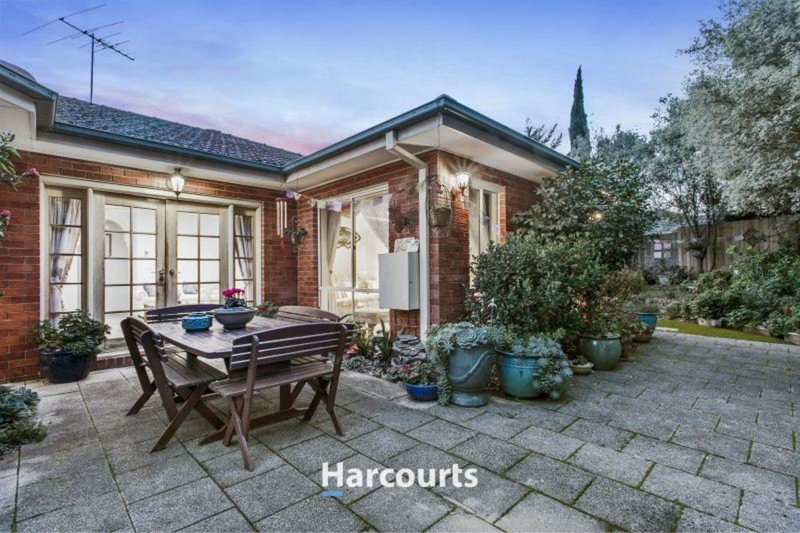 Photo - 2 Dianthus Court, Narre Warren South VIC 3805 - Image 9