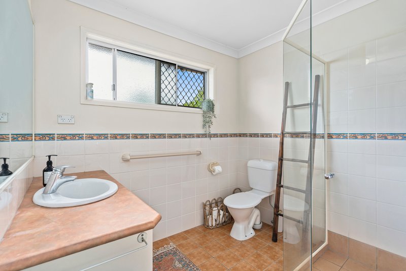 Photo - 2 Dilgara Street, Tugun QLD 4224 - Image 9