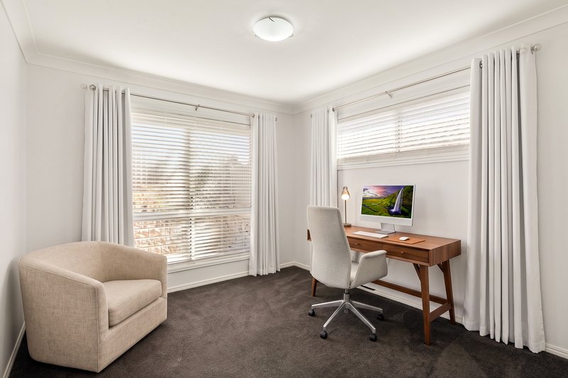 Photo - 2 Dimbulah Court, Albany Creek QLD 4035 - Image 14