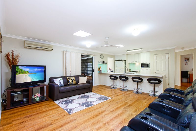 Photo - 2 Dimmity Court, Marsden QLD 4132 - Image 2