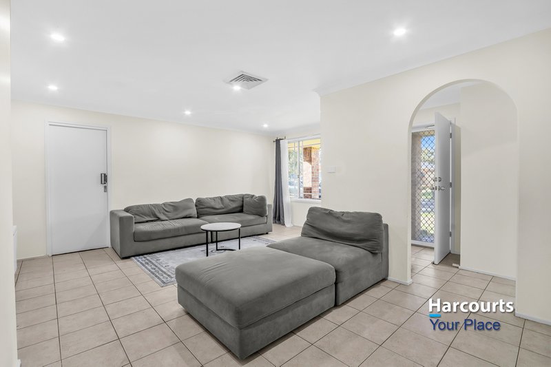 Photo - 2 Dione Court, St Clair NSW 2759 - Image 3