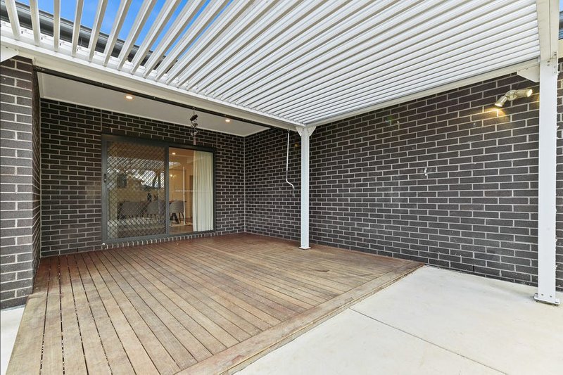 Photo - 2 Dolcetto Drive, Berwick VIC 3806 - Image 15