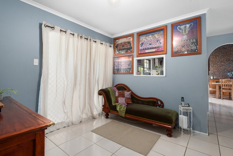 Photo - 2 Dolomite Street, Runcorn QLD 4113 - Image 12