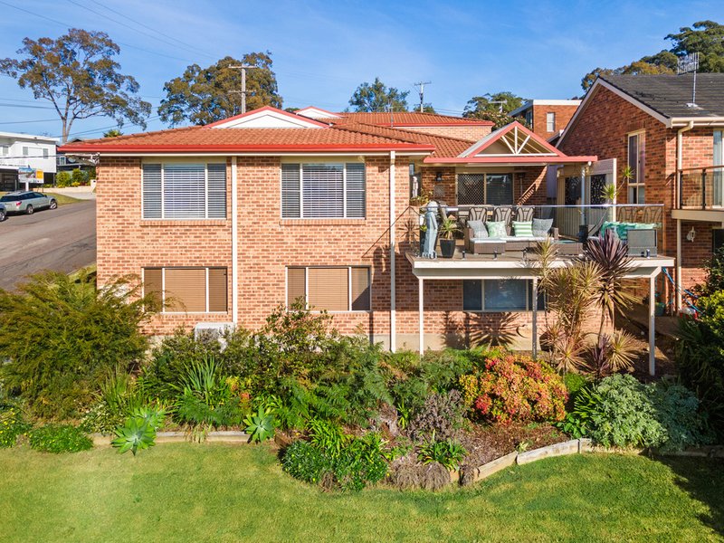 2 Donegal Road, Berkeley Vale NSW 2261