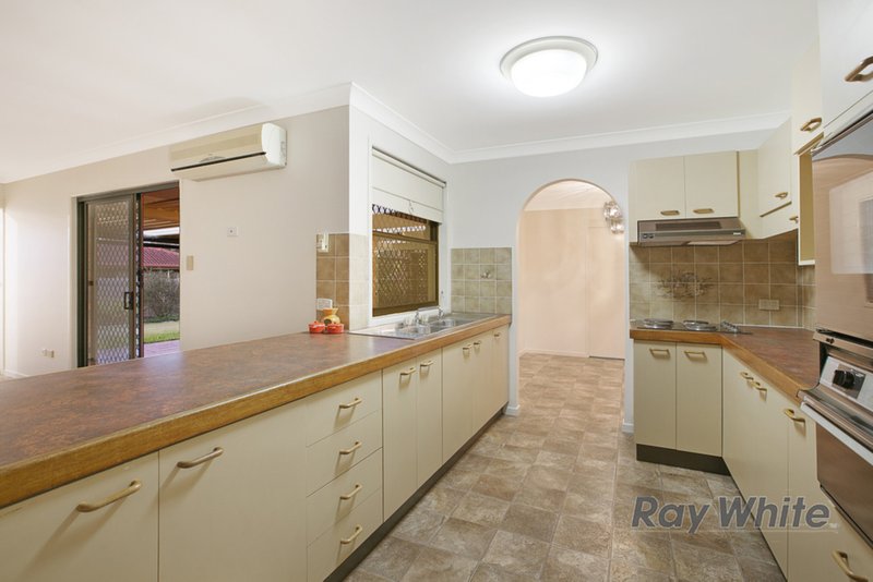 Photo - 2 Doolan Court, Capalaba QLD 4157 - Image 4