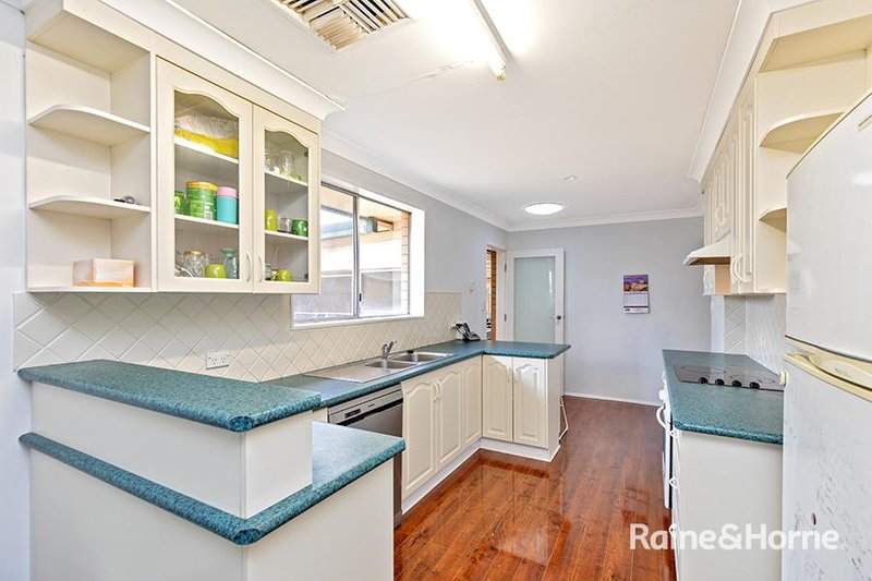 Photo - 2 Doonba Street, Tamworth NSW 2340 - Image 5