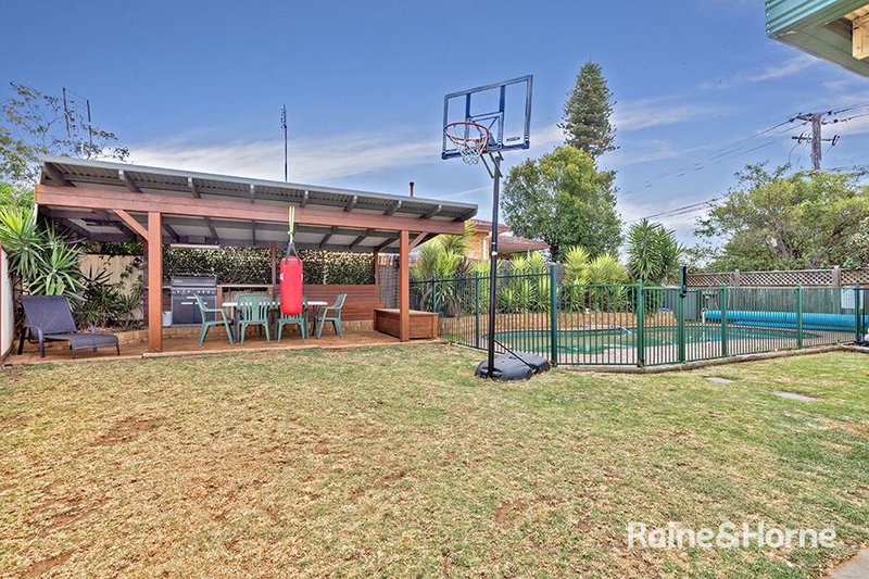 Photo - 2 Doonba Street, Tamworth NSW 2340 - Image 11