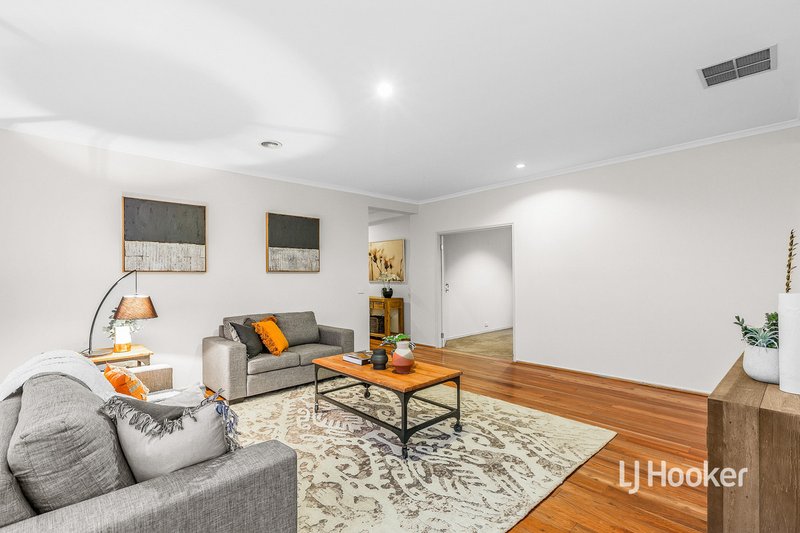 Photo - 2 Dorrington Street, Point Cook VIC 3030 - Image 5