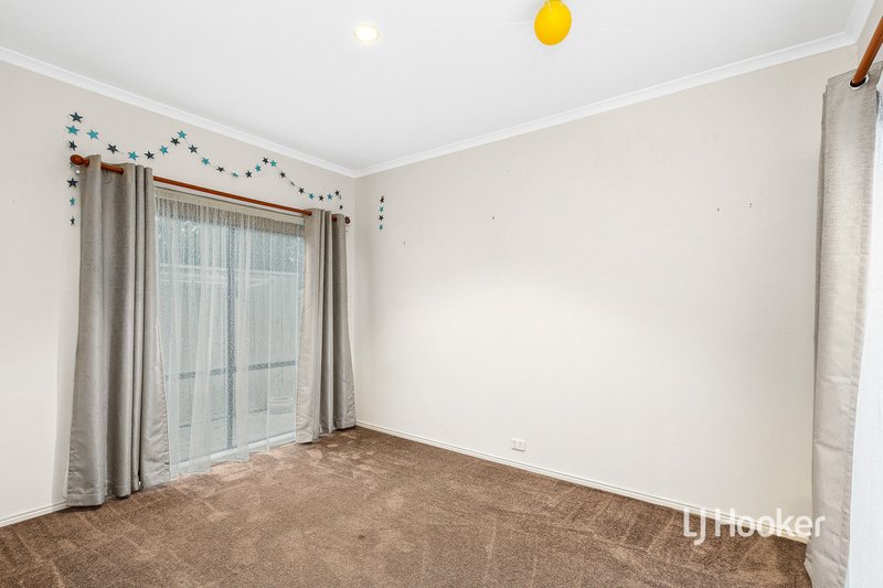 Photo - 2 Dorrington Street, Point Cook VIC 3030 - Image 17