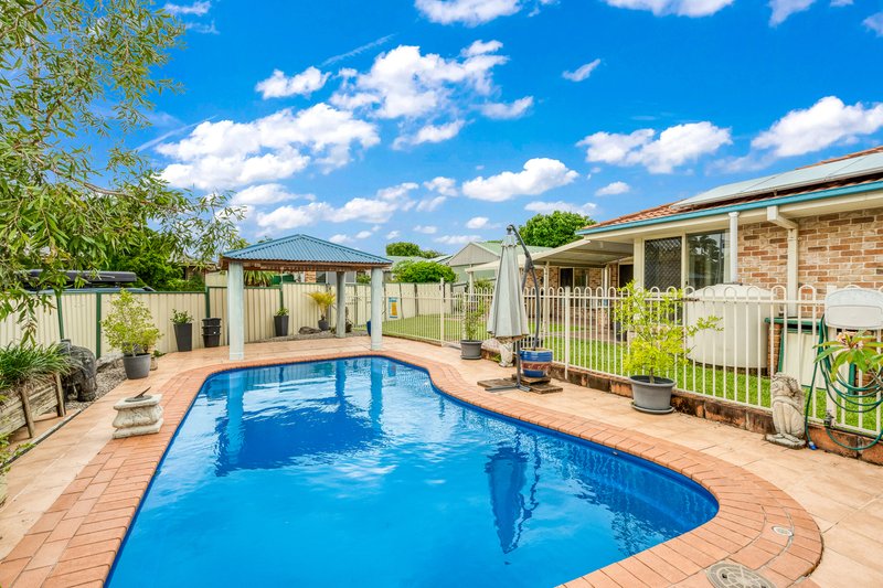 Photo - 2 Dory Court, Sandstone Point QLD 4511 - Image 2