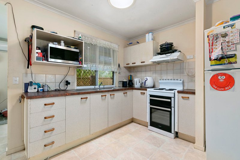 Photo - 2 Draycott Street, Alexandra Hills QLD 4161 - Image 3