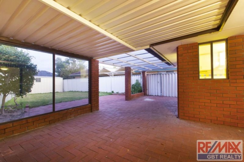 Photo - 2 Dreyfus Place, Dianella WA 6059 - Image 4