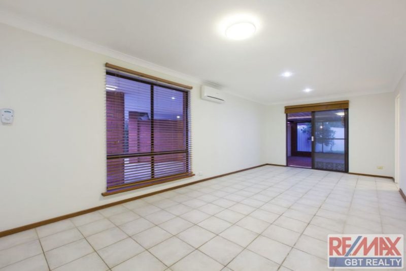 Photo - 2 Dreyfus Place, Dianella WA 6059 - Image 5