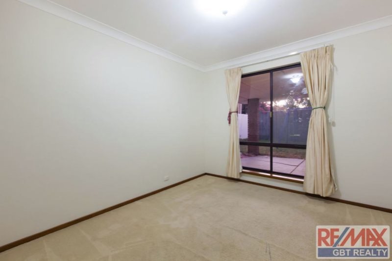 Photo - 2 Dreyfus Place, Dianella WA 6059 - Image 11