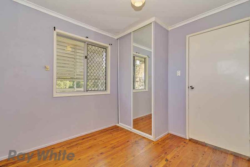 Photo - 2 Driftwood Street, Crestmead QLD 4132 - Image 7