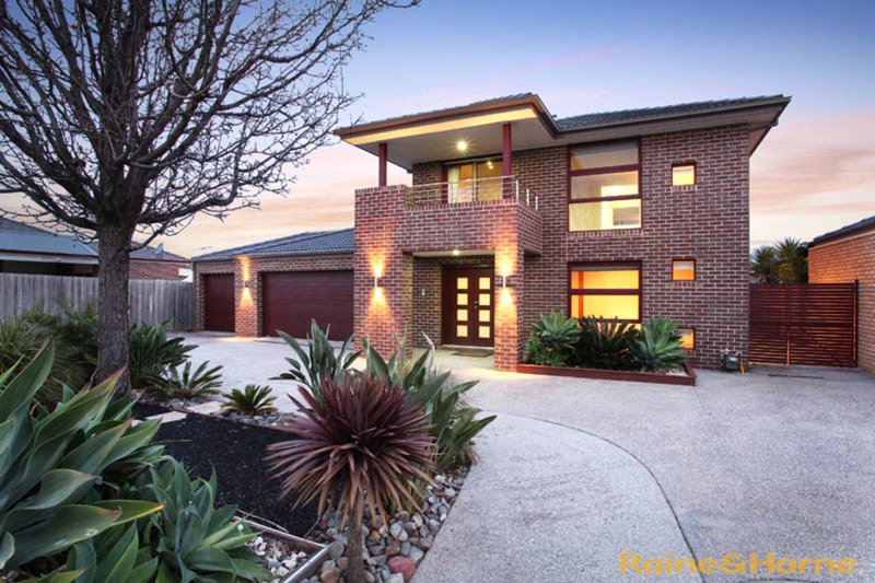 2 Druitt Place, Taylors Hill VIC 3037