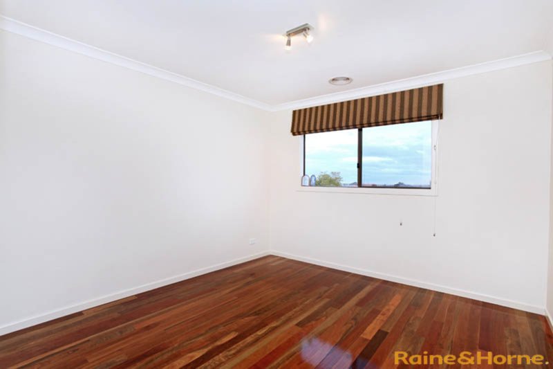 Photo - 2 Druitt Place, Taylors Hill VIC 3037 - Image 14