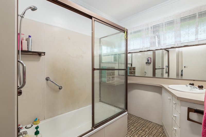 Photo - 2 Drysdale Street, Wynnum West QLD 4178 - Image 10