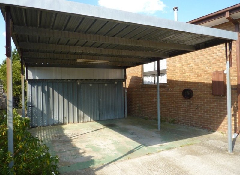 Photo - 2 Dulnain Close, Hampton Park VIC 3976 - Image 7