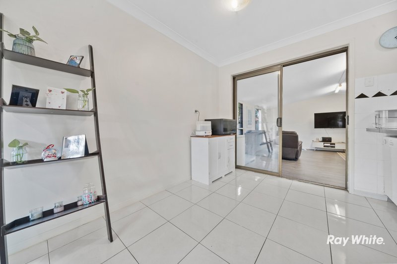 Photo - 2 Dunbar Street, Browns Plains QLD 4118 - Image 3