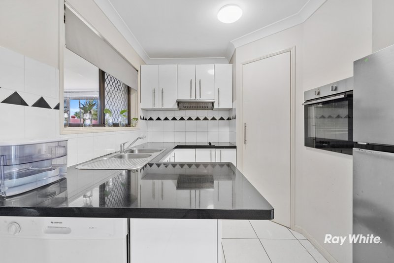 Photo - 2 Dunbar Street, Browns Plains QLD 4118 - Image 4
