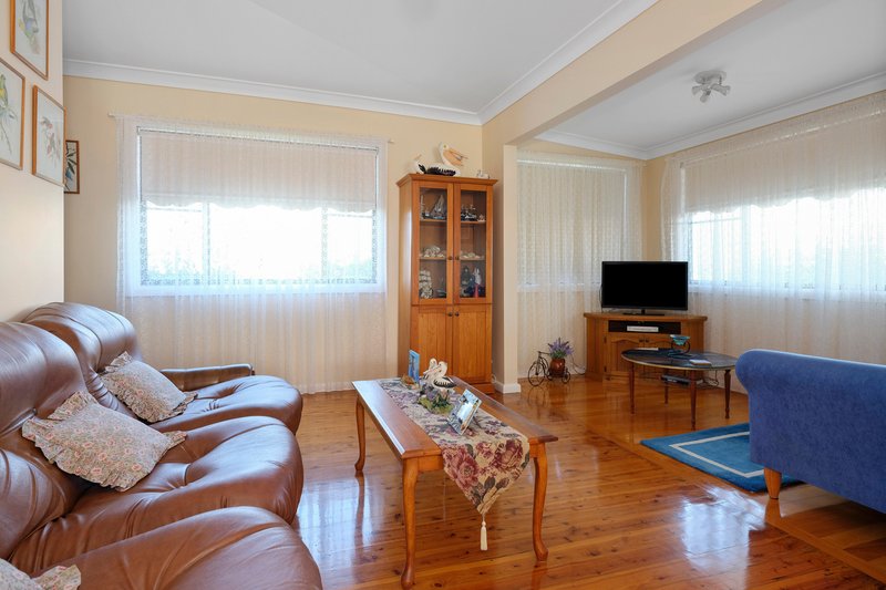 Photo - 2 Duncan Street, The Entrance NSW 2261 - Image 5