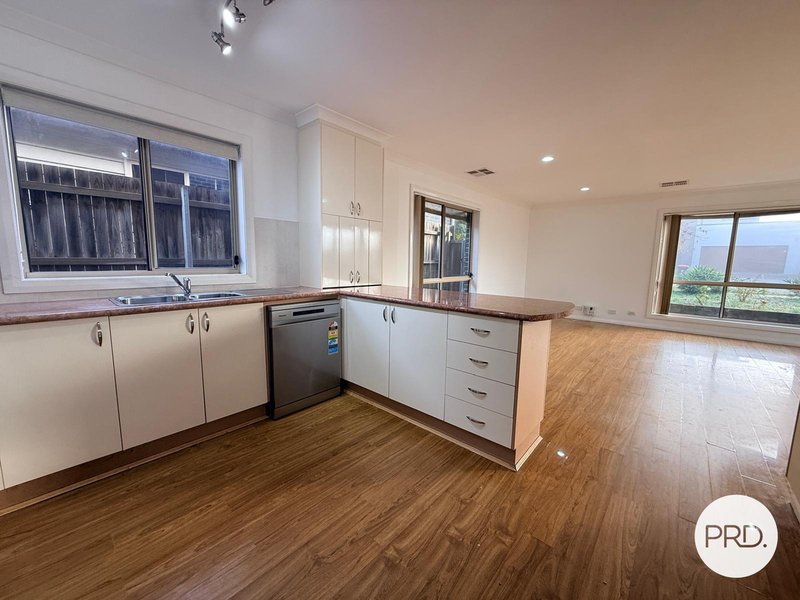 Photo - 2 Dundalli Street, Bonner ACT 2914 - Image 4